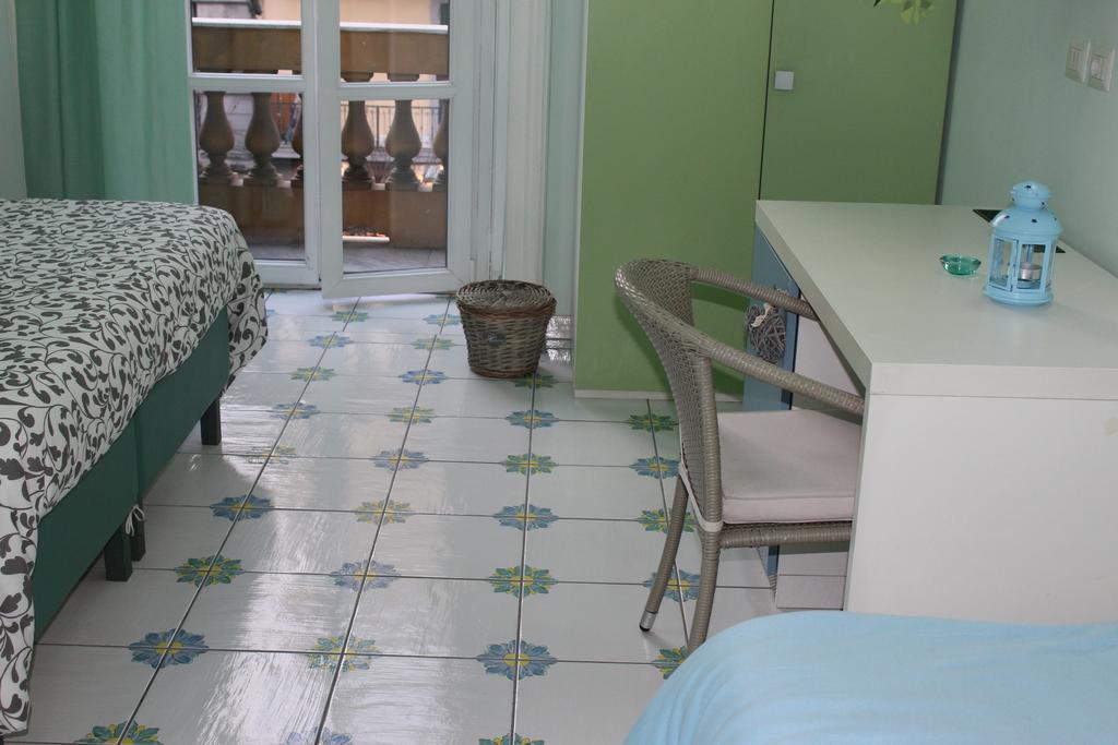 ヴィアッジョ ア ナポリ B＆B Bed & Breakfast 部屋 写真
