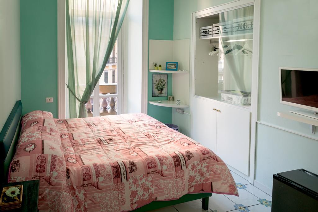 ヴィアッジョ ア ナポリ B＆B Bed & Breakfast エクステリア 写真