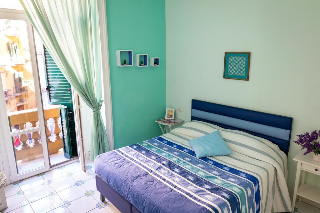 ヴィアッジョ ア ナポリ B＆B Bed & Breakfast エクステリア 写真